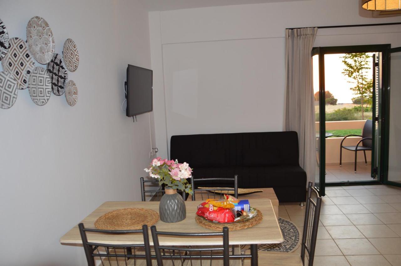 Sea Melody Apartments Stavromenos  Bagian luar foto