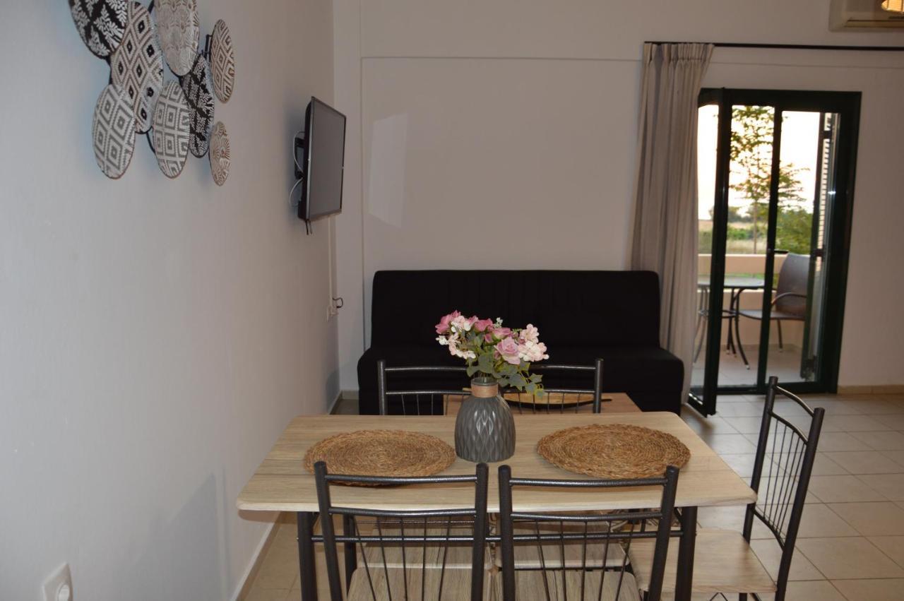 Sea Melody Apartments Stavromenos  Bagian luar foto
