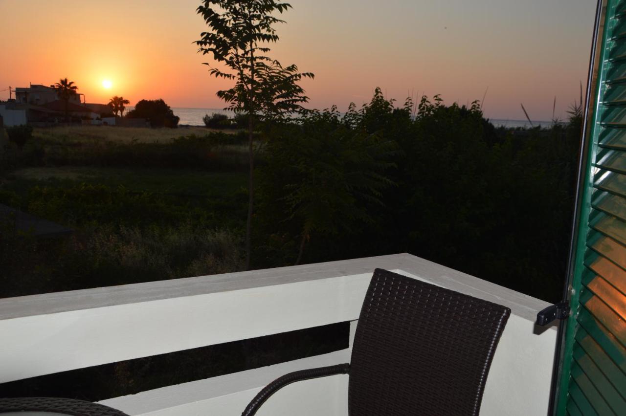Sea Melody Apartments Stavromenos  Bagian luar foto