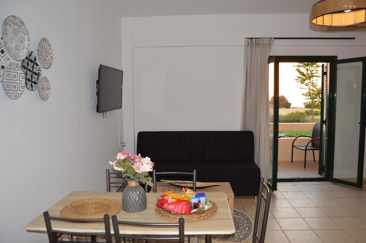 Sea Melody Apartments Stavromenos  Bagian luar foto